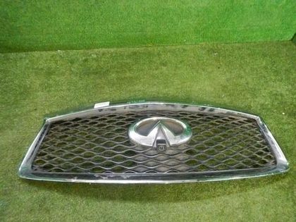 Решетка радиатора Infiniti QX60 (2016-2020)