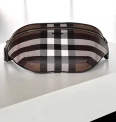 Поясная сумка Burberry Cason с отделкой из гладкой кожи