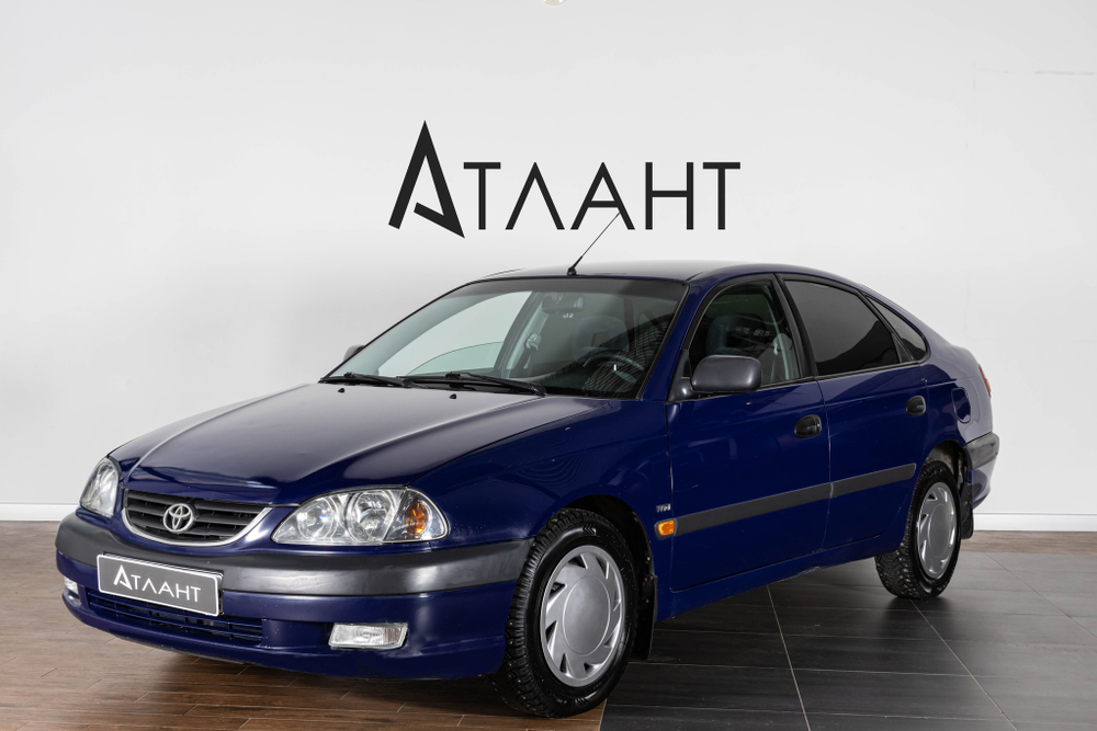 Toyota Avensis, 2001 год