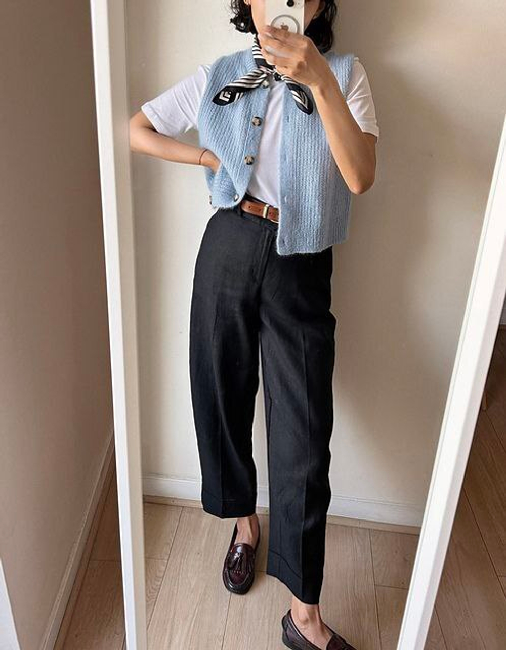 Жилет спицами "Roma"