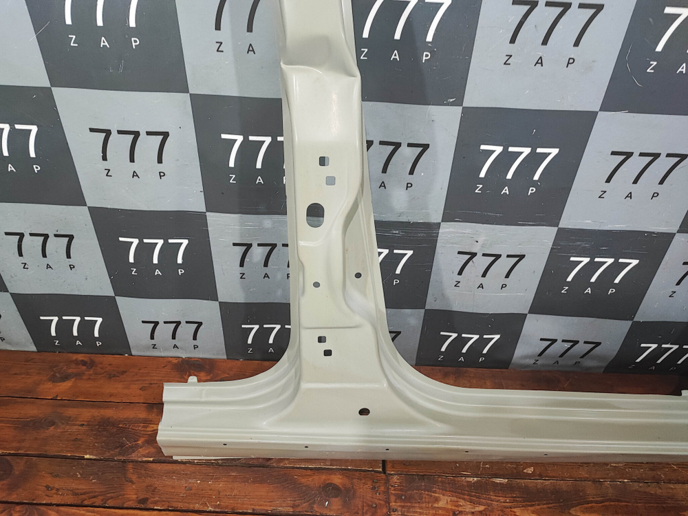 Боковина правая LADA Vesta Седан Новая оригинал 8450039442