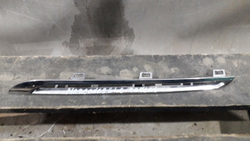 Молдинг решетки радиатора Mercedes GLC (X253) 15-19 Б/У Оригинал A2538880385