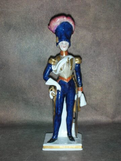 Статуэтка. Фарфор. Солдат. Офицер 1870. Samson. Франция