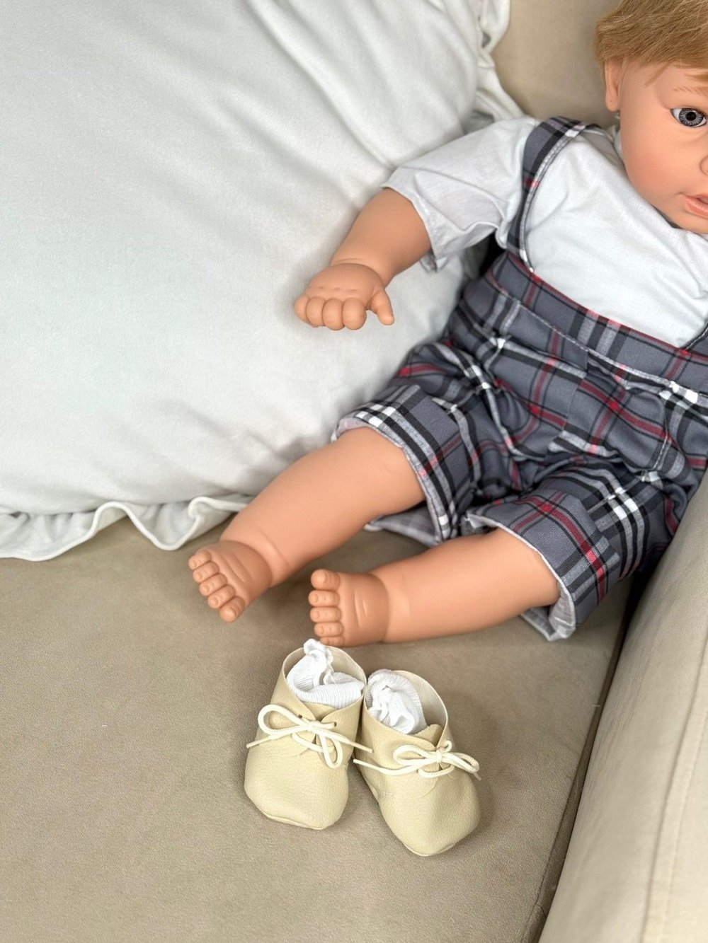 Кукла Berbesa мягконабивная 62см Dulzon (8037S)