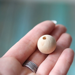 Деревянная бусина 2,5 см