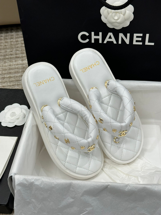Chanel Slides