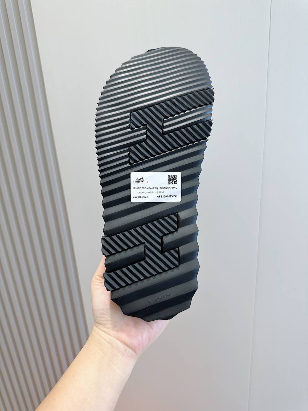 Шлёпанцы Hermes