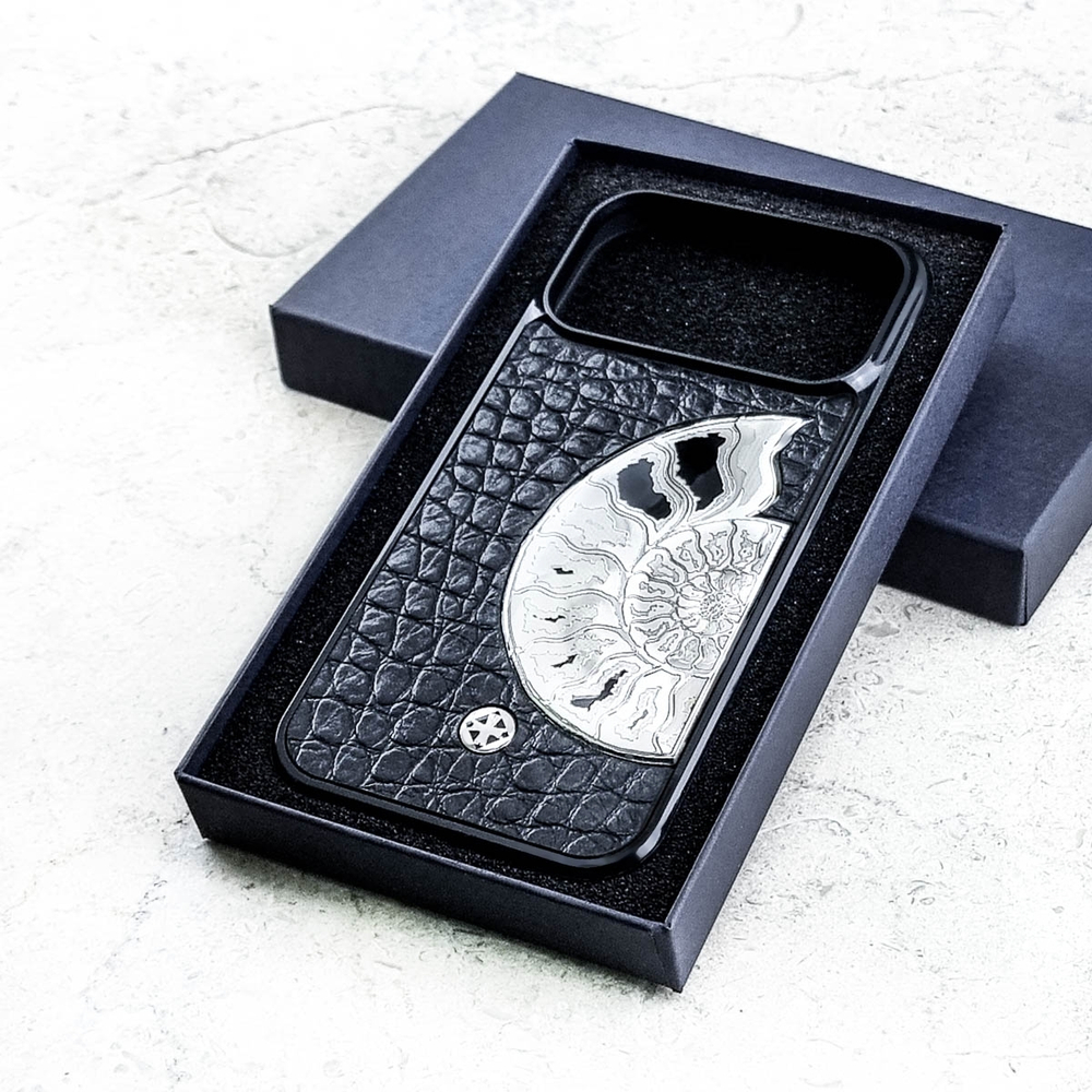 Премиум чехол iPhone с аммонитом крокодил - Euphoria HM Premium - натуральная кожа, ювелирный сплав