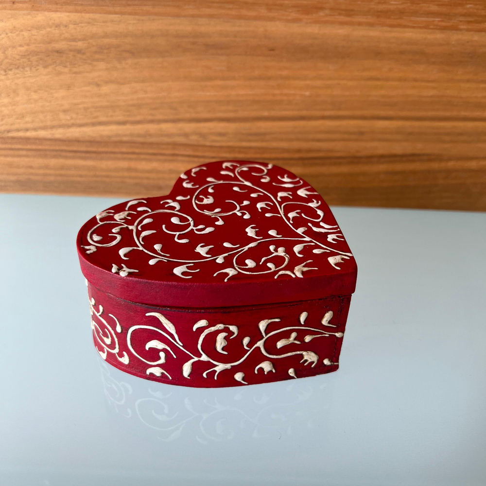 Шкатулка Сердце красная