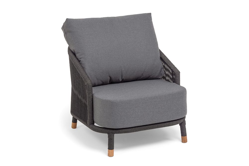 "Верона" кресло плетеное из роупа, каркас алюминий темно-серый (RAL7024) муар, роуп темно-серый круглый, ткань темно-серая 027 высота посадки 43,5 см