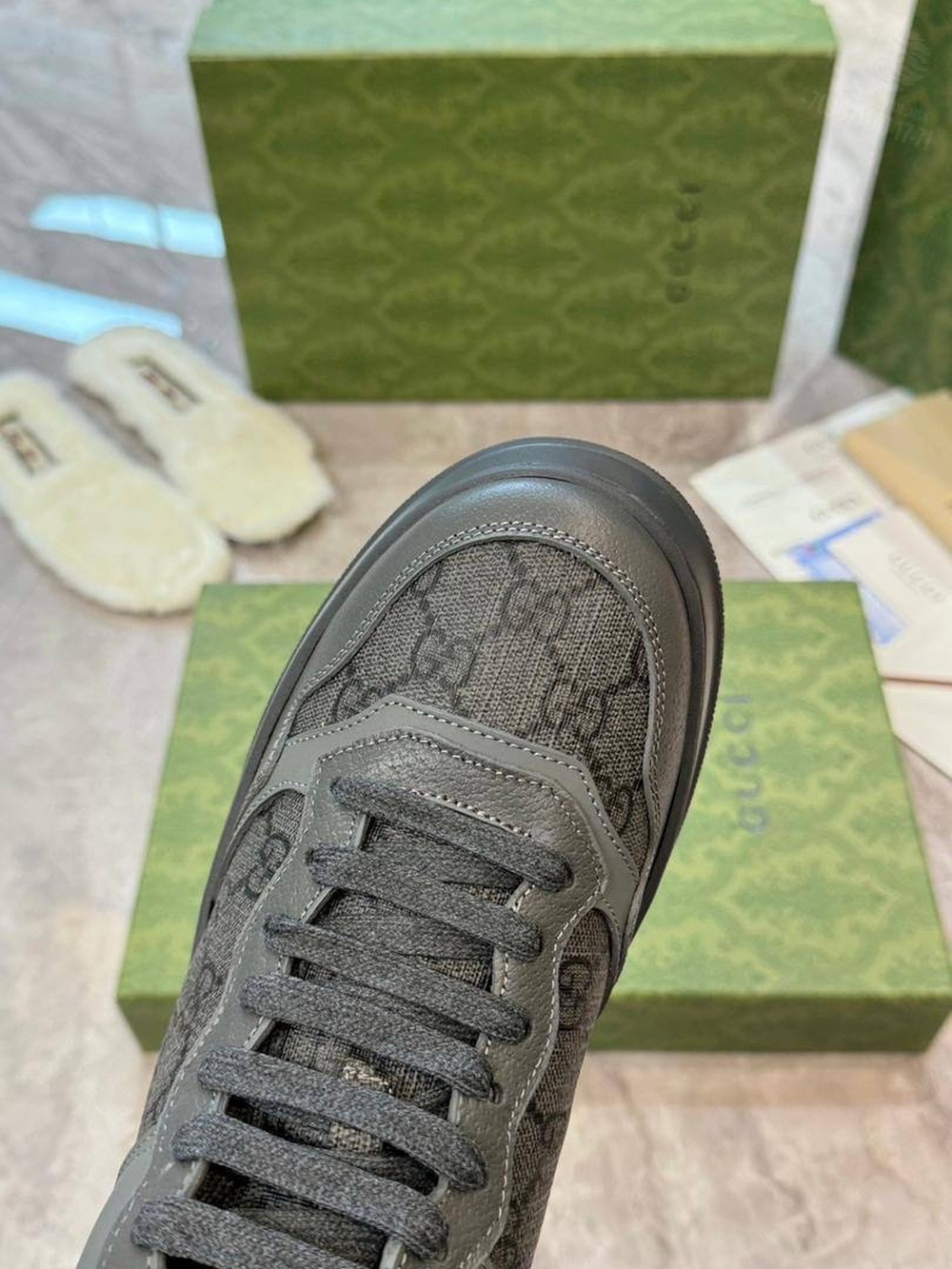 Кроссовки Gucci