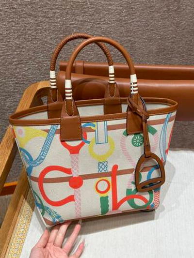 Hermes Steeple 28 cm