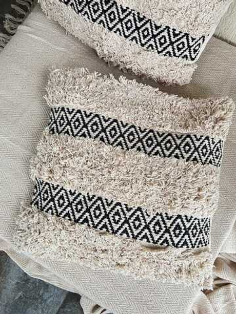 Декоративная наволочка в бохо стиле