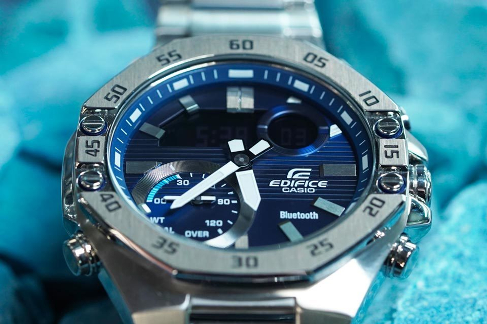 Японские наручные часы Casio Edifice ECB-10D-2AEF