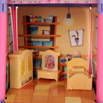 Дом для куклы с куклой и мебелью коробка ABL1013