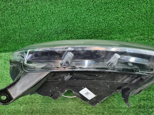 Битая Фара правая Lada Largus 1 (2021-н.в.) галоген