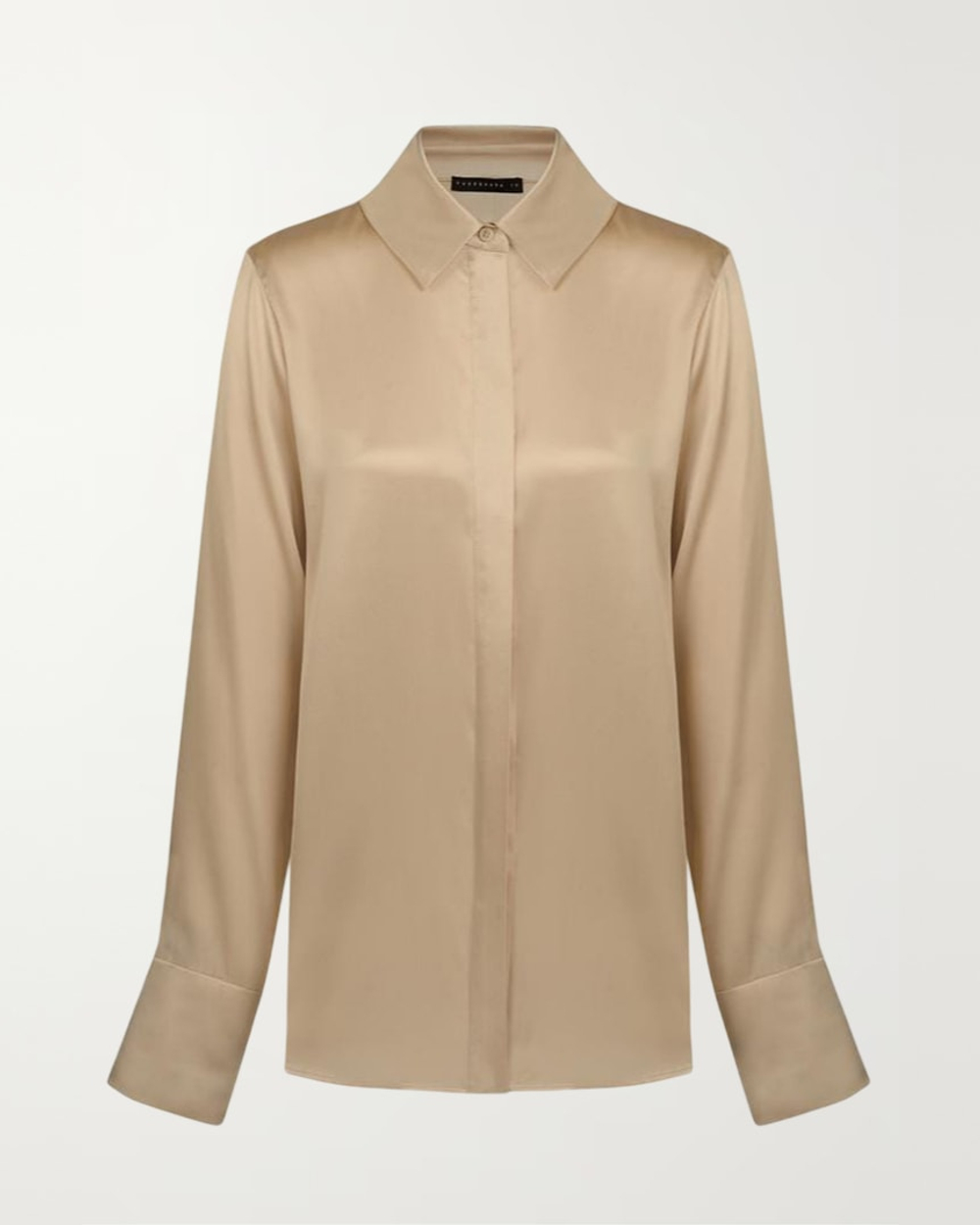 Блуза на пуговицах