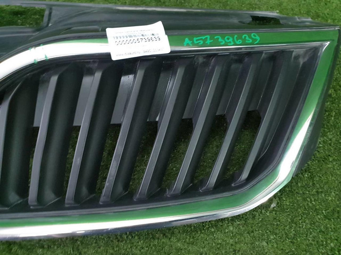 Решетка радиатора Skoda Rapid 1 (2012-2020)