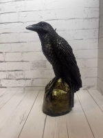 Свеча магическая "Ворон тайных знаний"