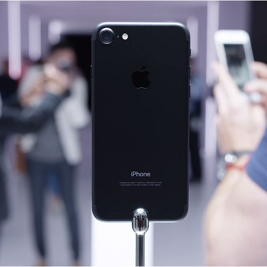 Apple iPhone 7 256 GB Black (Чёрный) MN972EU