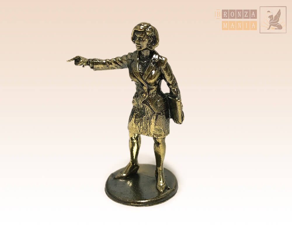 фигурка Учительница