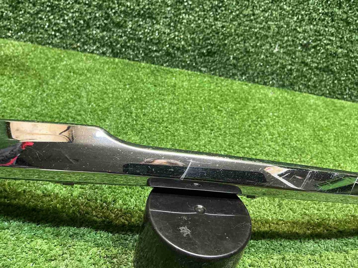 Накладка переднего бампера правая Hongqi HS5 19-нв