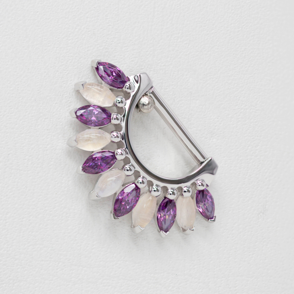 MarchesA D. with natural stones