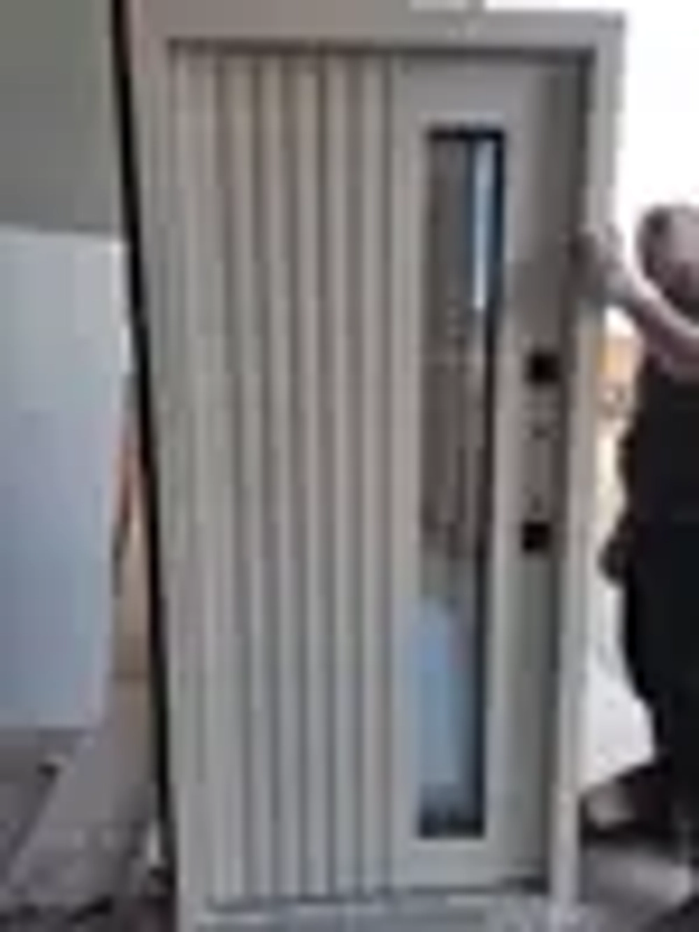 Дверь входная Кронас терма RAL 8019. RAL 7021  ВенМар