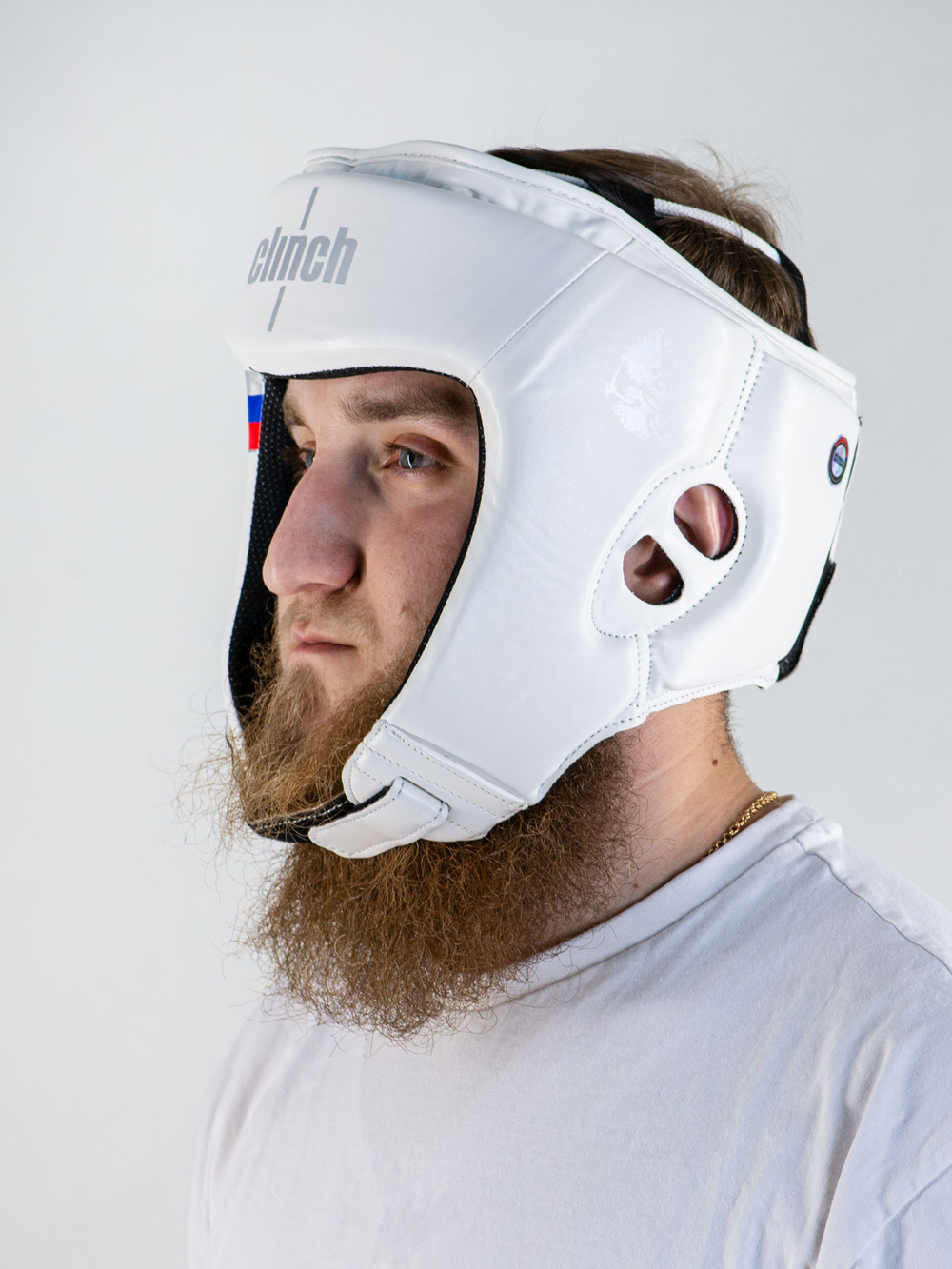 C112 Шлем боксерский Clinch Olimp белый