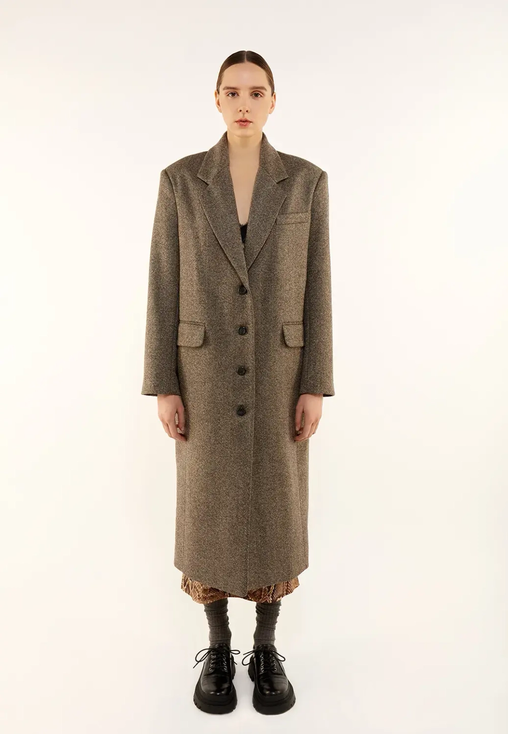Классическое пальто хаки
