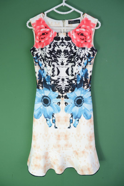 Платье Love Republic аккуратное 40 размер