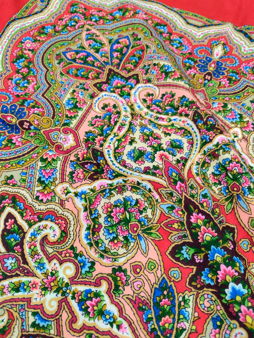 Павловопосадский платок Сказочница 1763-5