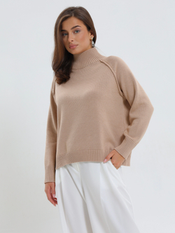 Вязаный свитер без разрезов