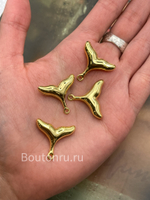 Подвеска "Хвост Кита" золотистая 21х23,5мм