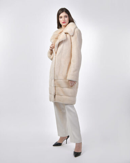 Шуба из меха норки