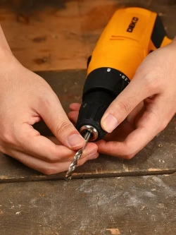 Дрель-шуруповерт сетевая DEKO DKD450