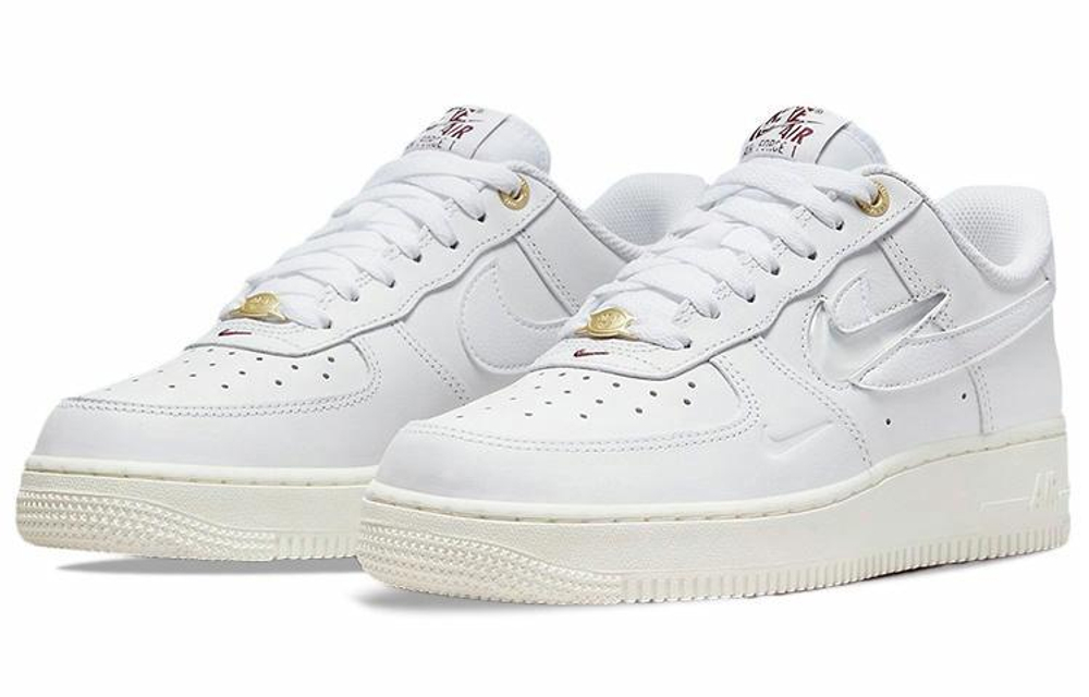 Кроссовки Nike Air Force 1 Low (Женская размерная сетка)
