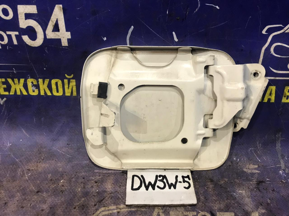 Лючок бензобака MAZDA DEMIO 1999