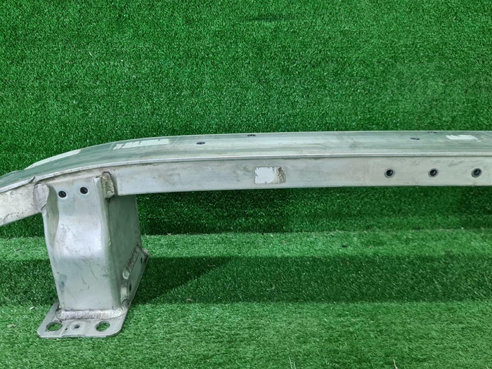 Усилитель передний Genesis G80 2 (2020-н.в.)