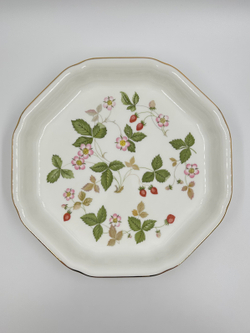 Блюдо 24,5см Wedgwood, Wild Strawberry