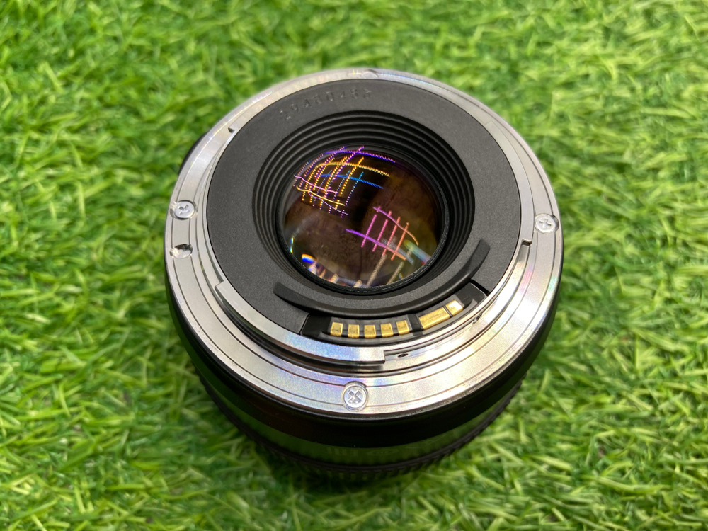 Canon EF 28mm 1.8 USM