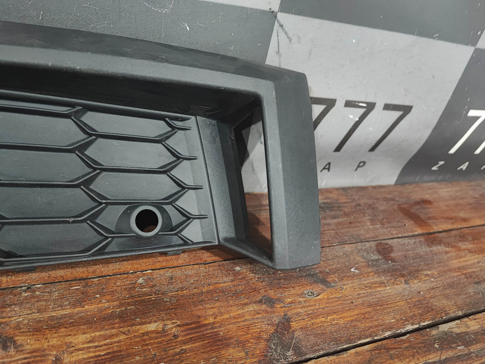 Накладка переднего бампера левая Skoda Kodiaq 22-нв Б/У Оригинал 565807367С