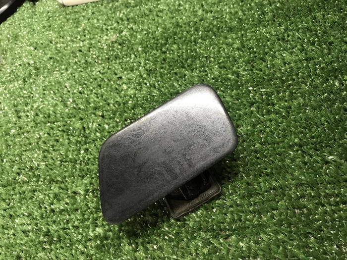 Крышка форсунки левая BMW 5er E60 (2002-2010)