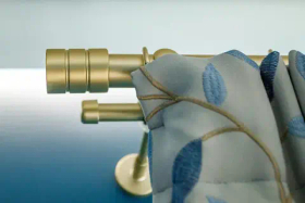 Установка карнизных систем