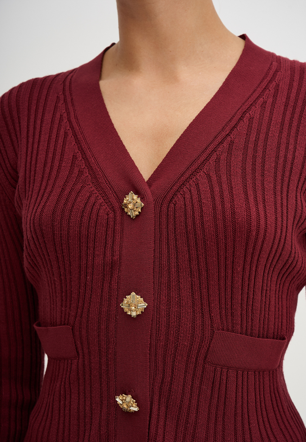 Костюм трикотажный с юбкой бордового цвета