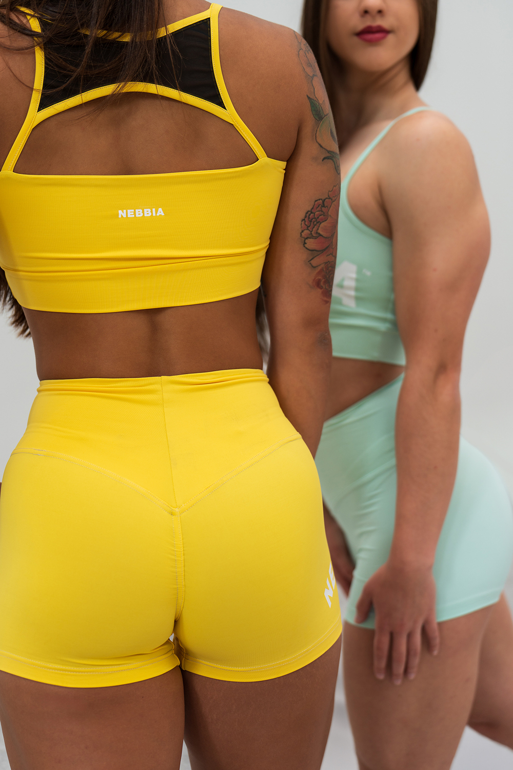 Шорты HIGH WAISTED SHORTS 5″ GYM HERO 582 Желтые