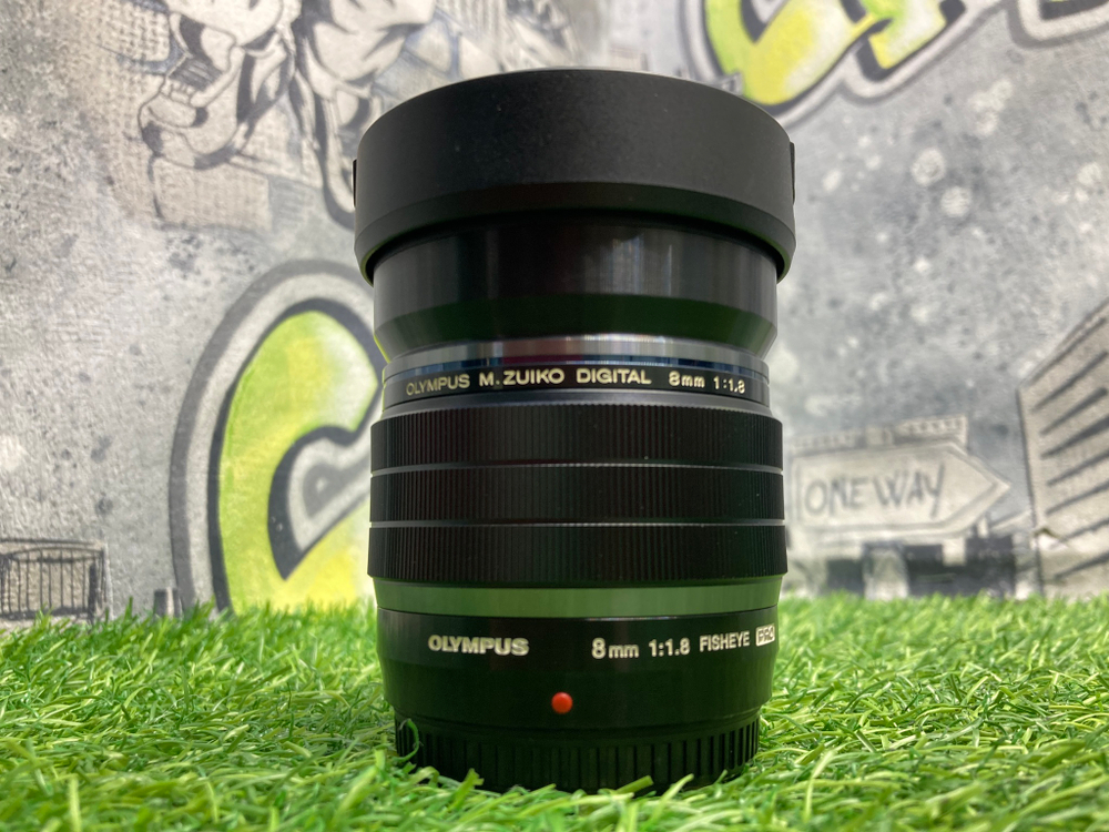Olympus ED 8mm 1.8 Pro Fisheye Micro 4/3