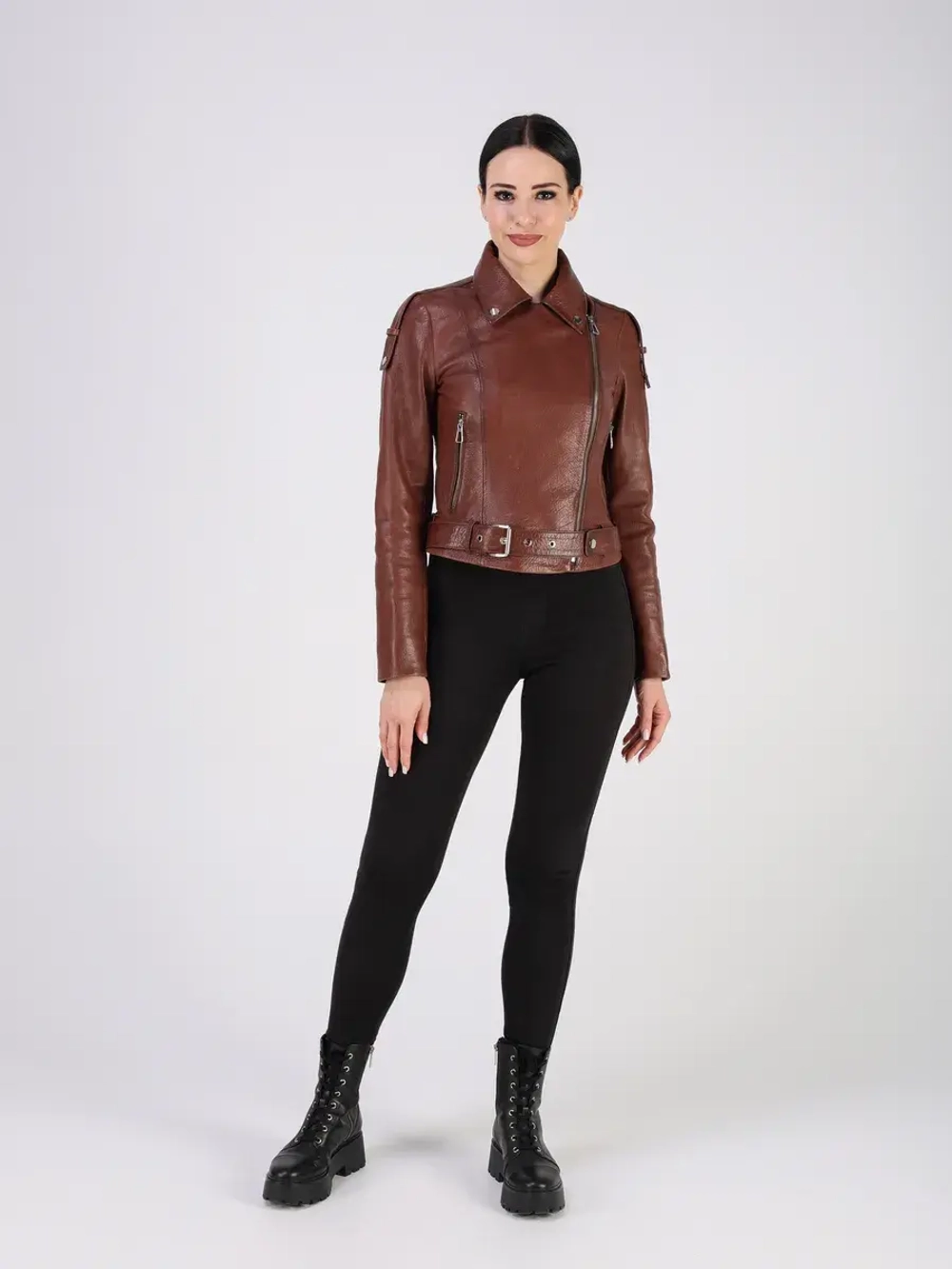 Кожаная куртка демисезонная косуха