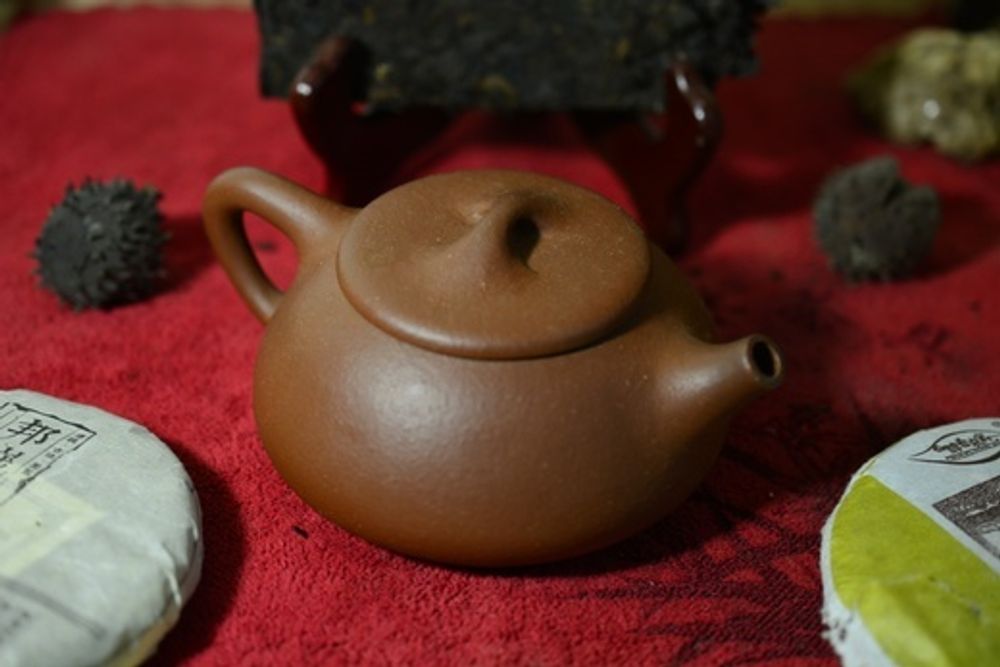 Глиняный чайник