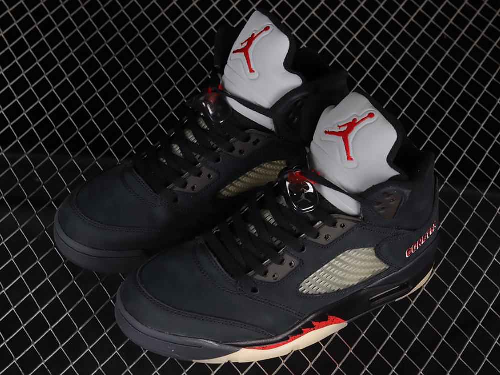 Jordan 5 Retro Gore-Tex Off-Noir